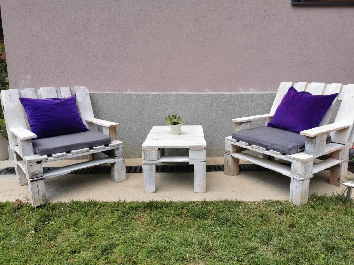 Apartmani La Grande Motte Vrdnik Esterno foto