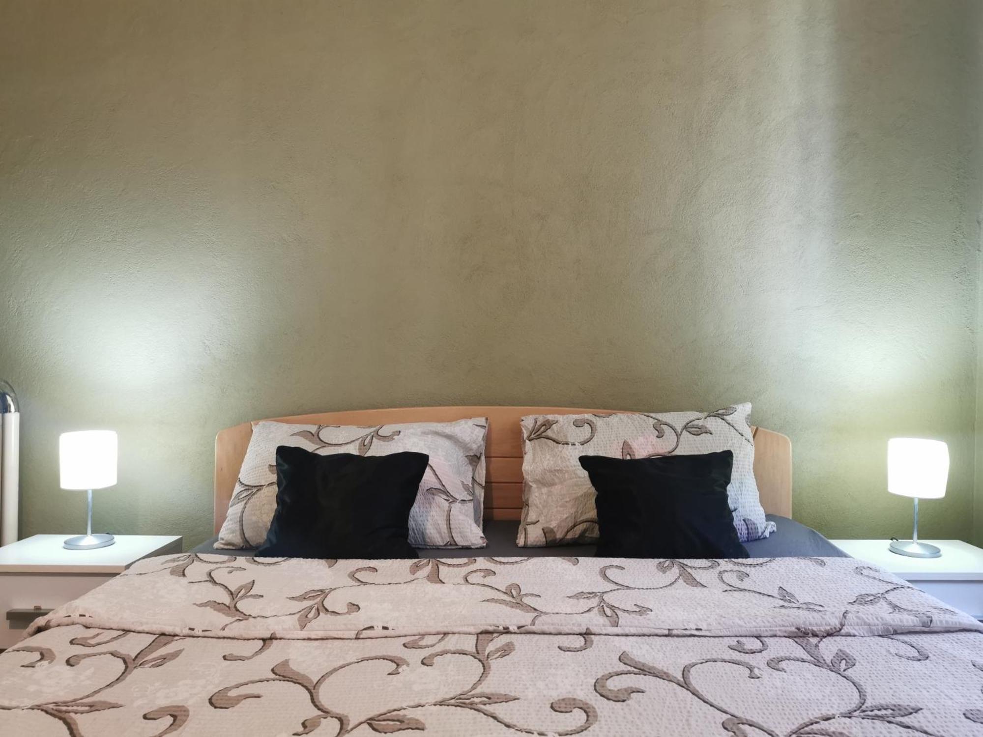 Apartmani La Grande Motte Vrdnik Esterno foto