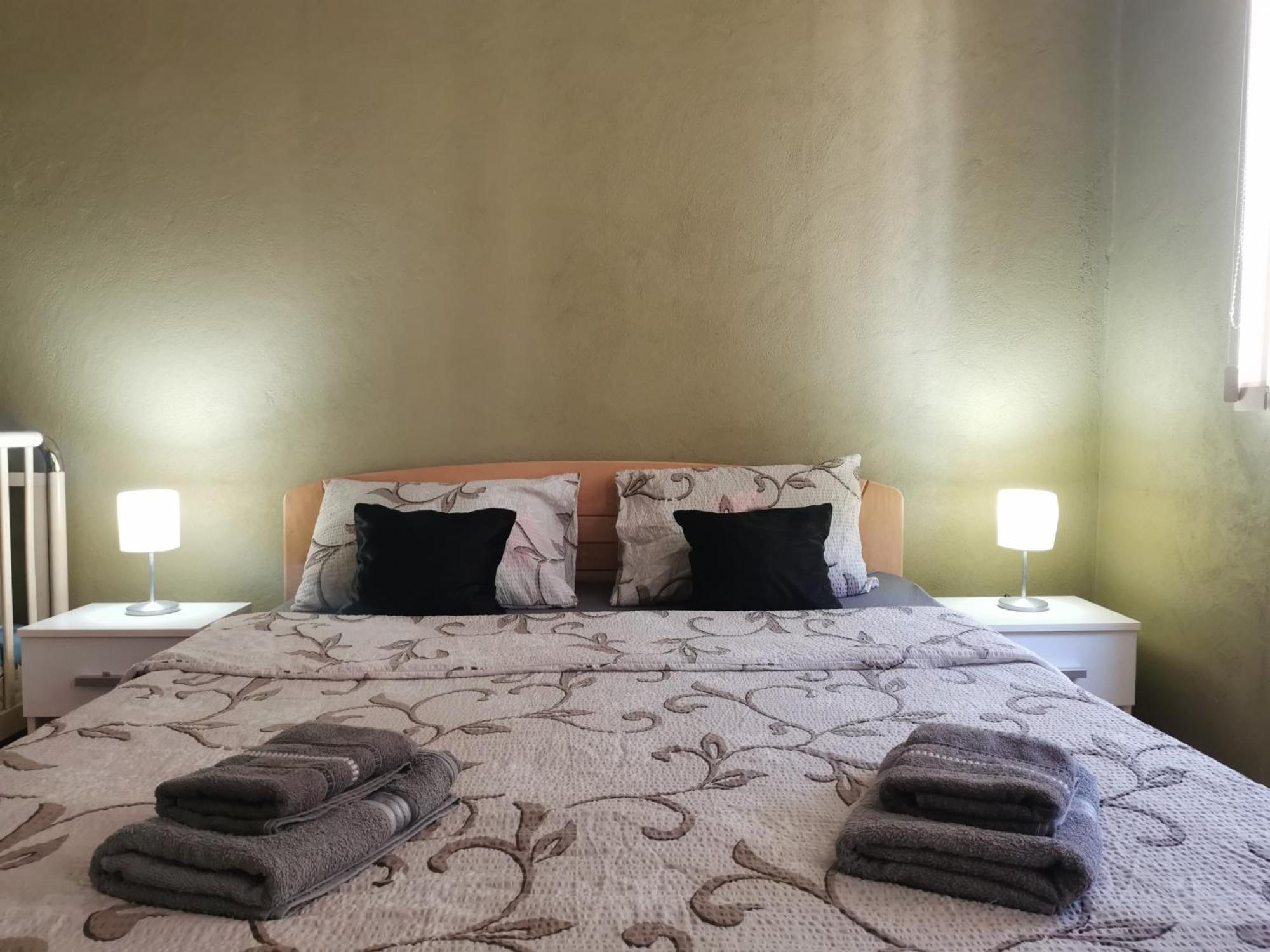 Apartmani La Grande Motte Vrdnik Esterno foto